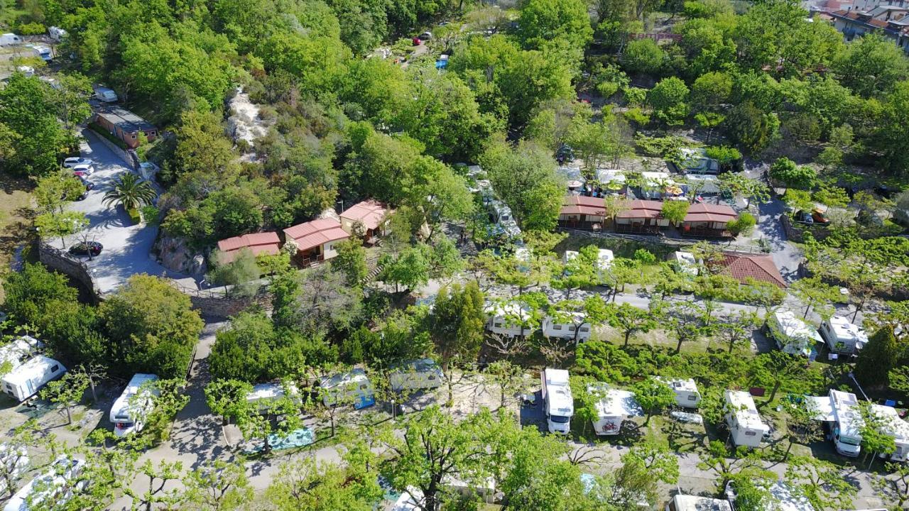 Campeggio Pian Dei Boschi Pietra Ligure Kültér fotó